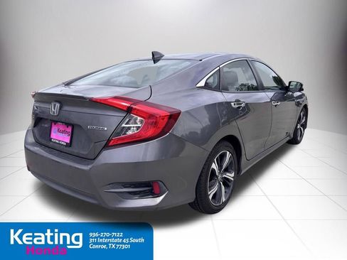 Used 2018 Honda Civic Touring image 7