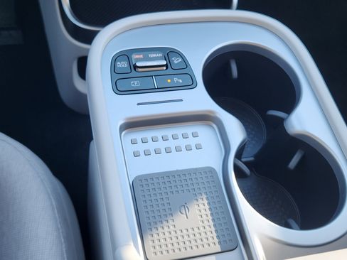 New 2026 Hyundai Ioniq 9 SE image 24