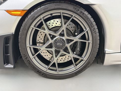 Used 2025 Porsche 718 Cayman GT4 RS w/ Chrono Package RWD image 38