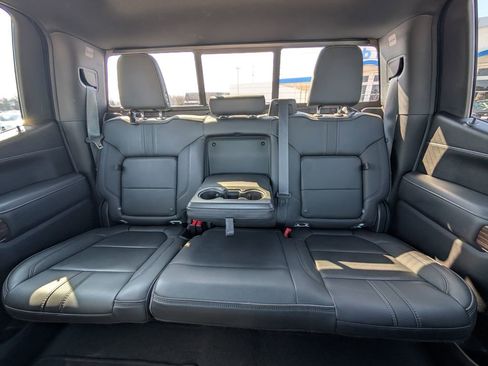 Used 2021 Chevrolet Silverado 1500 High Country image 23