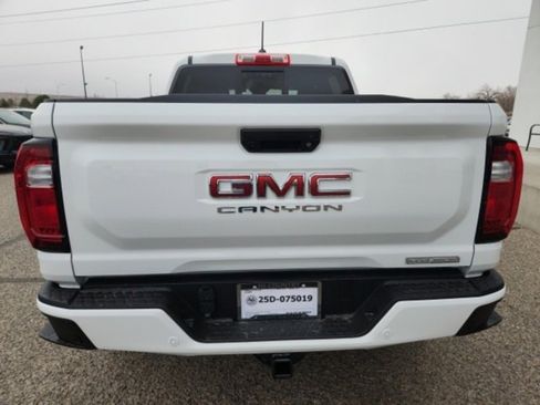 New 2025 GMC Canyon Elevation w/ Convenience Package image 6