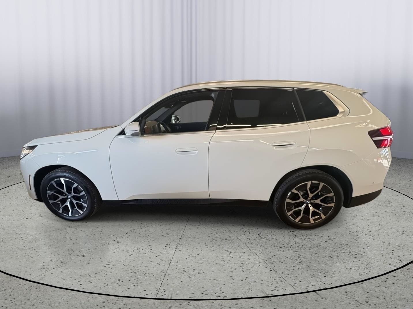 Used 2026 BMW X3 xDrive30i AWD/4WD image 2