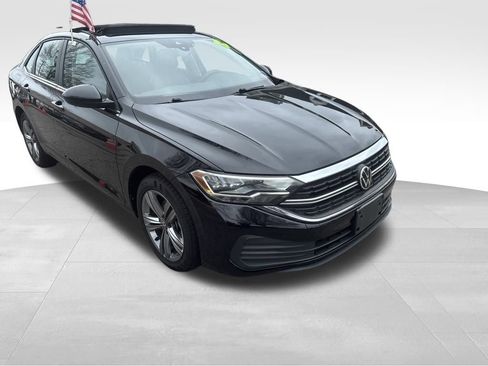 Used 2024 Volkswagen Jetta SE image 30