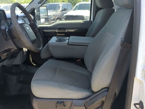 Used 2011 Ford F250 XLT AWD/4WD image 16