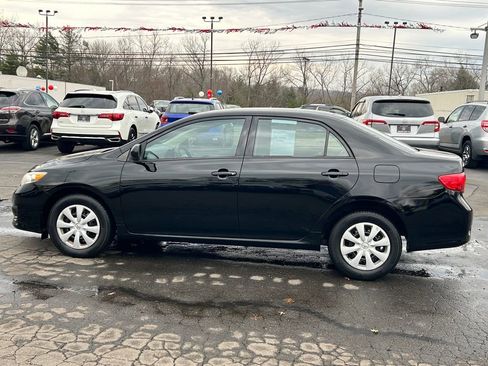Used 2010 Toyota Corolla LE image 9