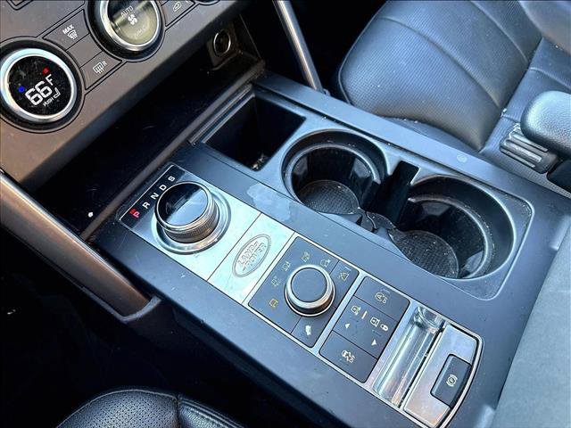 Used 2020 Land Rover Discovery Landmark AWD/4WD image 14