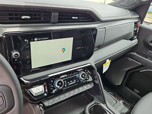 New 2026 GMC Sierra 1500 AT4X AWD/4WD image 17