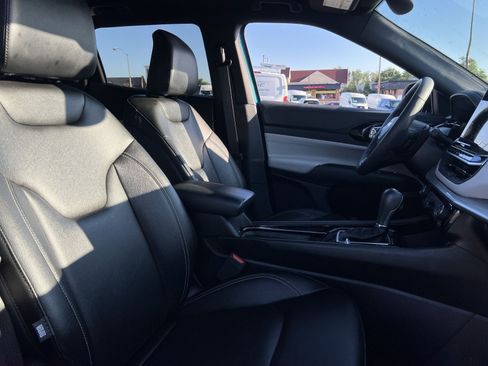 Used 2025 Jeep Compass Limited AWD/4WD image 25