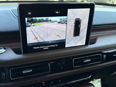 Used 2023 Lincoln Aviator Grand Touring w/ Elements Package Plus AWD/4WD image 22