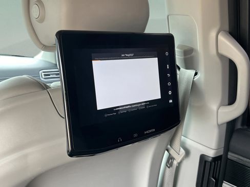 Used 2022 Jeep Wagoneer Series II w/ Convenience Group I image 27