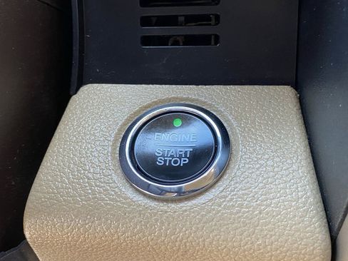 Used 2019 Ford F150 Lariat w/ Equipment Group 501A Mid image 29