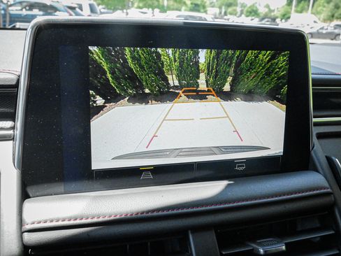 Used 2024 Chevrolet Suburban RST RWD image 25