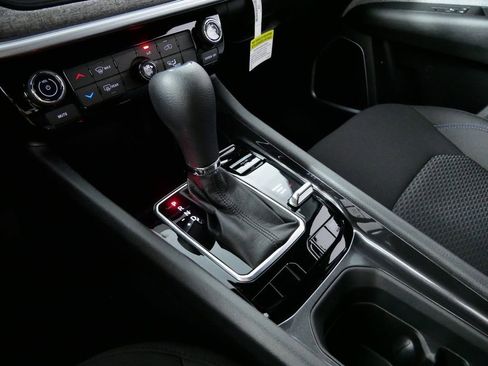 Used 2024 Jeep Compass Sport image 46