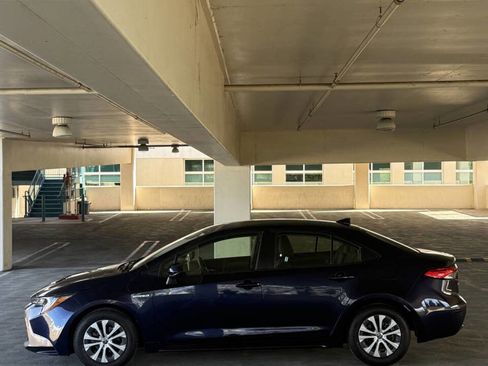 Used 2020 Toyota Corolla LE image 10