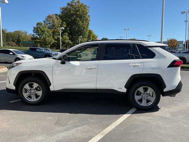 Used 2024 Toyota RAV4 LE AWD/4WD image 13