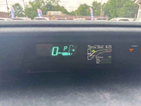 Used 2013 Toyota Prius C Two FWD image 16
