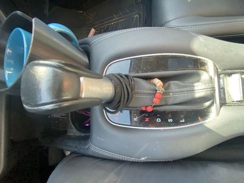 Used 2024 Honda HR-V EX-L image 12