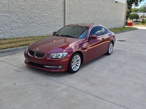 Used 2011 BMW 328i xDrive Coupe AWD/4WD image 4