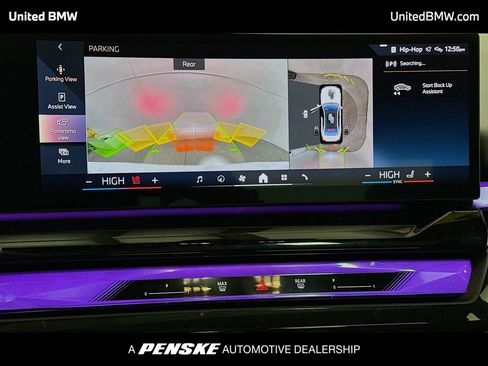 Used 2025 BMW i5 xDrive40 w/ Premium Package image 9