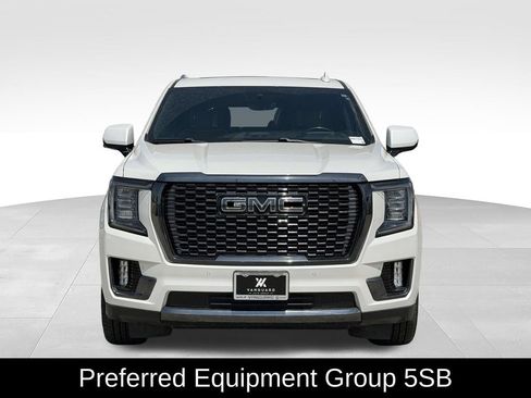 Used 2023 GMC Yukon XL Denali Ultimate AWD/4WD image 3