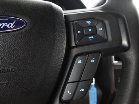 Used 2017 Ford F250 XLT w/ XLT Premium Package AWD/4WD image 15