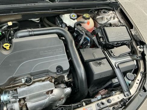 Used 2023 Chevrolet Malibu LT FWD image 20