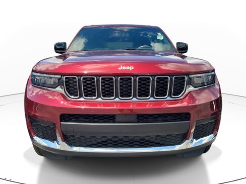 Used 2024 Jeep Grand Cherokee L Laredo w/ Trailer Tow Package RWD image 2