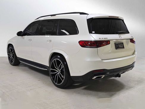 Used 2021 Mercedes-Benz GLS 580 4MATIC image 5