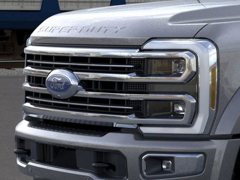 New 2026 Ford F450 Platinum image 17