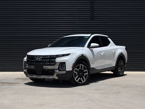 Used 2025 Hyundai Santa Cruz Limited AWD/4WD image 1
