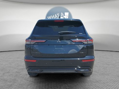 New 2026 Mitsubishi Outlander LE AWD/4WD image 5