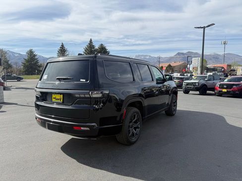 New 2026 Jeep Grand Wagoneer Limited image 4
