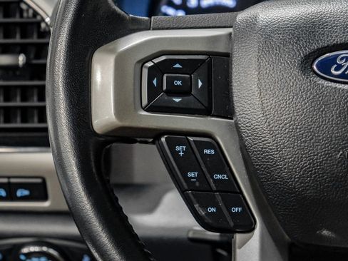 Used 2022 Ford F250 Lariat w/ Chrome Package image 17