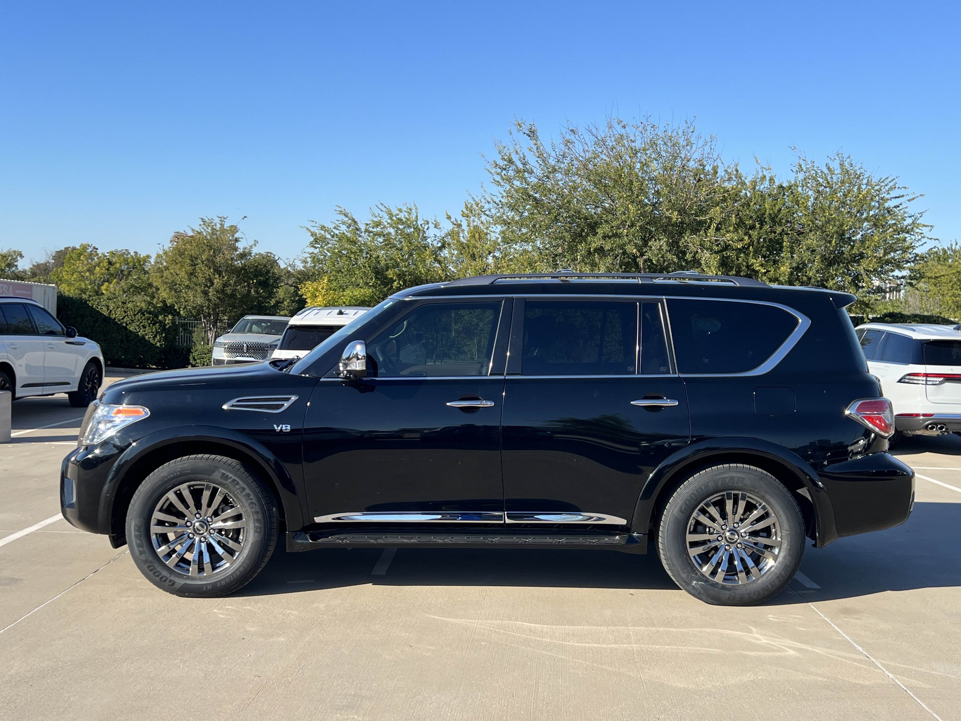 Used 2018 Nissan Armada Platinum w/ Captain Seat Package AWD/4WD image 4