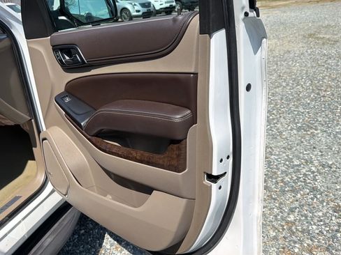 Used 2016 Chevrolet Tahoe LT image 33