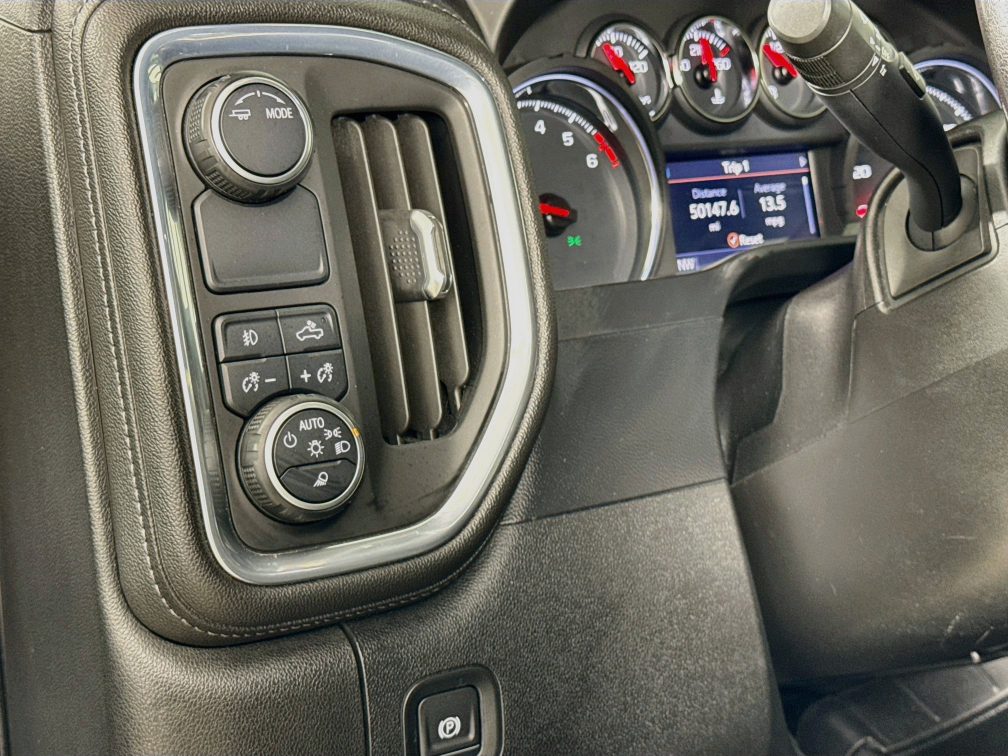 Used 2021 Chevrolet Silverado 1500 RST w/ Safety Package RWD image 12