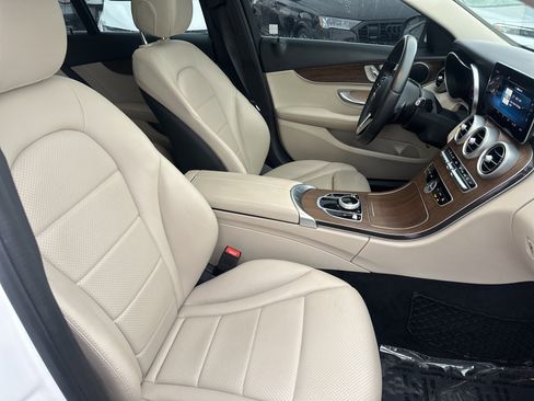 Used 2020 Mercedes-Benz C 300 4MATIC Sedan image 14