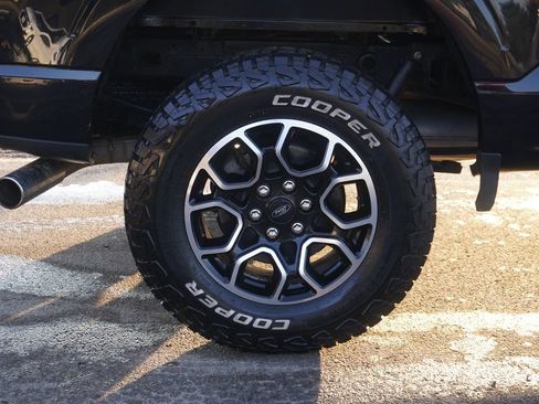 Used 2021 Ford F150 XLT w/ Equipment Group 302A High image 12