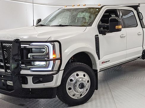 Used 2026 Ford F450 Platinum w/ FX4 Off-Road Package AWD/4WD image 6