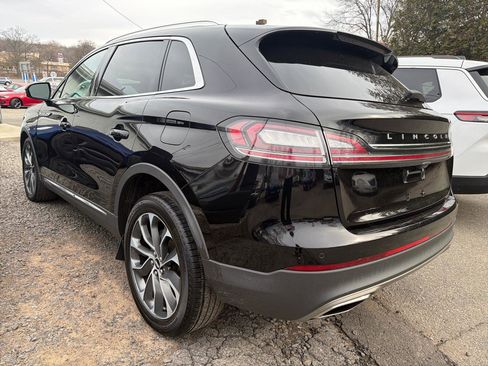 Used 2022 Lincoln Nautilus Reserve image 11