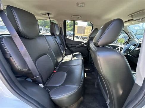 Used 2013 Nissan Xterra PRO-4X w/ Pro-4x Leather Pkg image 22