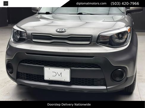 Used 2017 Kia Soul image 11