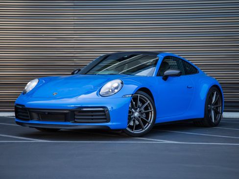 Certified 2024 Porsche 911 Carrera T RWD image 1