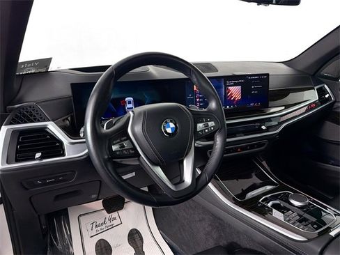 Used 2024 BMW X5 xDrive40i image 9