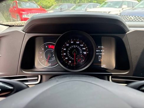 Used 2023 Hyundai Elantra SEL FWD image 12