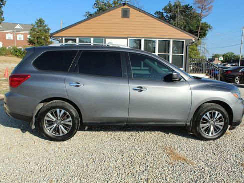 Used 2018 Nissan Pathfinder S FWD image 6