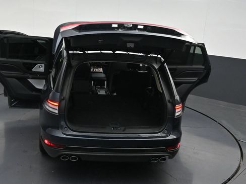 Used 2024 Lincoln Aviator Reserve w/ Equipment Group 201A RWD image 36