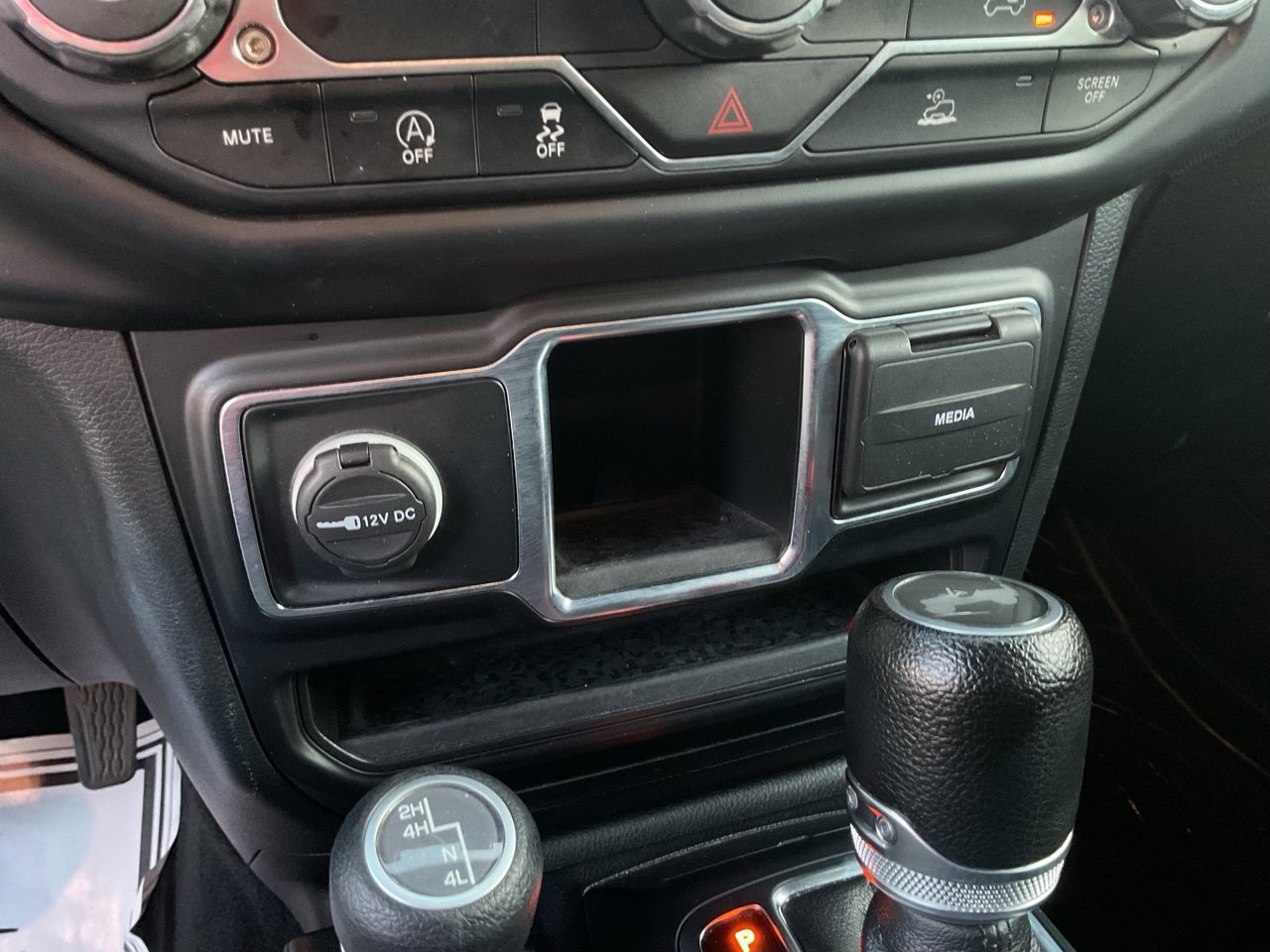 Used 2022 Jeep Wrangler Unlimited Sport AWD/4WD image 20