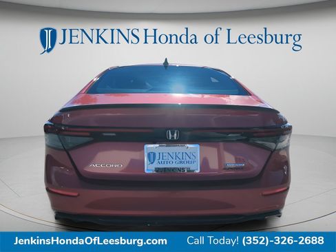 Used 2024 Honda Accord Sport image 4