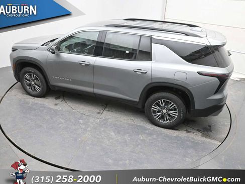 New 2026 Chevrolet Traverse LT image 26